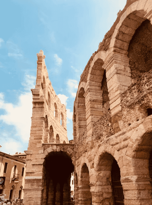 Realizzazione insegne luminose a Verona
